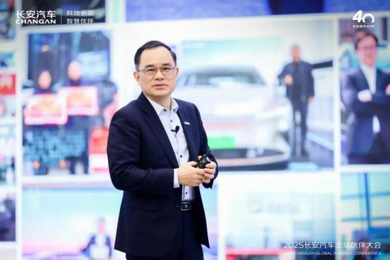 xm外汇平台杠杆比例人形机器人“天工2.0”又替换了